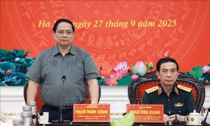 Thủ tướng: Đẩy mạnh nghiên cứu, ứng dụng khoa học, kỹ thuật phát triển công nghiệp quốc phòng