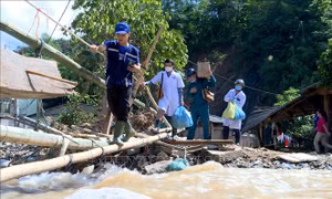 Bảo đảm phòng, chống dịch bệnh sau lũ quét ở Kỳ Sơn