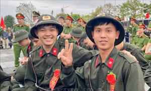 Giao nhận quân năm 2026: Con đường vinh quang, đáng tự hào của tuổi trẻ