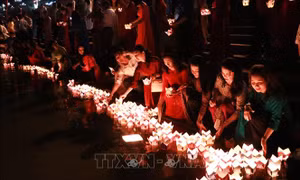 Ngày Rằm tri ân bên dòng Thạch Hãn