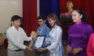 Khơi nguồn nội lực - Kiến tạo tăng trưởng mới