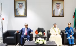 Thủ tướng Phạm Minh Chính thăm Tổ hợp lọc hóa dầu Al-zour và làm việc với Quỹ Kuwait