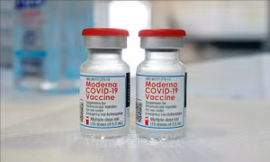 Canada phê duyệt vaccine phòng COVID-19 của hãng Moderna cho trẻ từ 6 tháng tuổi  