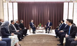 Thủ tướng Phạm Minh Chính tiếp Bộ trưởng thứ hai về Tài chính và Kinh tế Brunei
