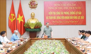 Tổng Bí thư, Chủ tịch nước Tô Lâm kiểm tra công tác phòng, chống lụt bão tại tỉnh Phú Thọ