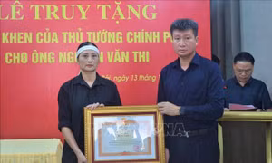 Truy tặng Bằng khen của Thủ tướng Chính phủ cho người dũng cảm tham gia cứu nạn, cứu hộ trong bão số 3
