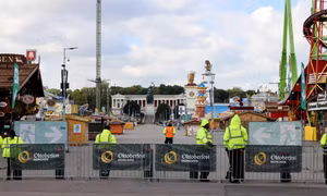 Đức: Thành phố Munich loại trừ khả năng kéo dài Lễ hội bia Oktoberfest