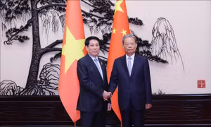 Chủ tịch nước Lương Cường hội kiến Ủy viên trưởng Nhân đại toàn quốc Trung Quốc Triệu Lạc Tế