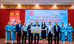 Vietnam Airlines và Pacific Airlines 'cất cánh' cùng Năm du lịch Quốc gia, Festival Huế 2025