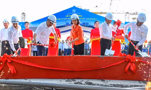Hợp long cầu Vĩnh Tuy 2 nối 2 bờ sông Hồng