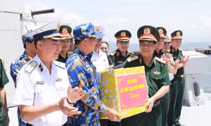 Quân chủng Hải quân luyện tập diễu binh trên biển bảo đảm đều, đẹp, an toàn tuyệt đối 