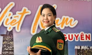 Trung tá Phạm Thị Vân Anh - Nữ chiến sĩ Biên phòng đam mê nghề viết