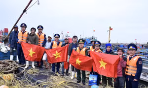 Nâng cao hiệu quả chương trình ‘Cảnh sát biển đồng hành với ngư dân’