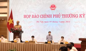 Thứ trưởng Bộ Y tế Trần Văn Thuấn: Không cấm chuyên gia nước ngoài vào Việt Nam