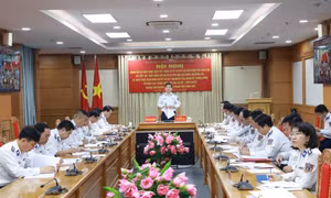 Trung tướng Bùi Quốc Oai - Chính ủy Cảnh sát biển chủ trì hội nghị