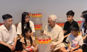 Những người 'giữ lửa' nghề làm đồ chơi truyền thống