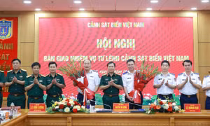 Hội nghị bàn giao chức trách, nhiệm vụ Tư lệnh Cảnh sát biển Việt Nam