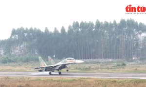 Máy bay Su-30MK2 của Trung đoàn Không quân 927, Sư đoàn 371, Quân chủng Phòng không - Không quân luyện tập sẵn sàng chiến đấu