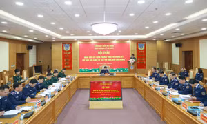 Nghiên cứu phương án tổ chức Cuộc thi ‘Em yêu biển đảo quê hương’ cấp khu vực