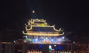 Lễ hội Hoa đăng cầu nguyện thế giới hòa bình nhân Đại lễ Phật đản Vesak 2019