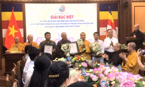 Tác phẩm 'Dấu ấn Phật giáo đồng hành cùng dân tộc' đạt giải đặc biệt Giải báo chí Phật giáo 