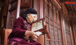 Mẹ Việt Nam Anh hùng Phan Thị Mùi 103 tuổi ở Thanh Hóa