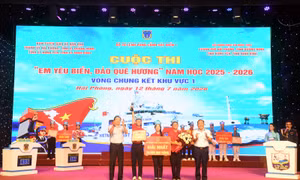 Đội Bạch Long Vĩ giành giải Nhất cuộc thi cấp khu vực ‘Em yêu biển đảo quê hương’