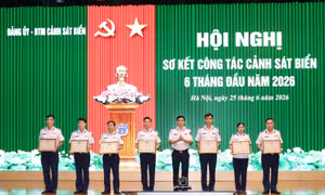 Cảnh sát biển cứu sống hơn 100 người và phương tiện của ngư dân gặp nạn 