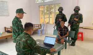 Bộ đội Biên phòng Tây Ninh bắt giữ đối tượng vận chuyển trái phép gần 3,7 kg ma tu‎ý tổng hợp