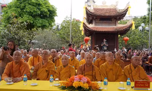 Lễ giỗ Tổ khai sáng và kỷ niệm 300 năm chùa Liên Phái 