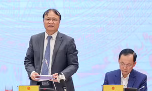 Thứ trưởng Bộ Công Thương, Đỗ Thắng Hải cung cấp thông tin tới báo chí về việc điều chỉnh giá điện