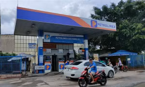 Xử lý nghiêm các hành vi đầu cơ găm hàng, buôn lậu xăng dầu