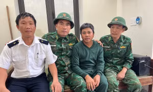 Tìm kiếm, cứu hộ thành công toàn bộ thuyền viên vụ chìm tàu ở cảng Vũng Áng
