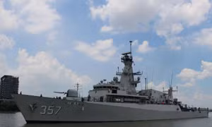 Tàu Hải quân Indonesia KRI Bung Tomo 357 cập Cảng Nhà Rồng