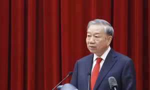 Quốc phòng, an ninh không tách rời, mà phải song hành với phát triển kinh tế