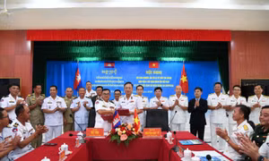 Hải quân Việt Nam - Campuchia rút kinh nghiệm tuần tra chung lần thứ 32