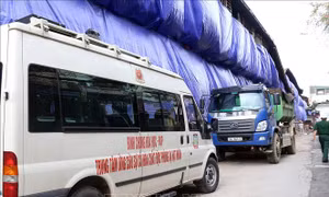 ‘Nóng’ các giải pháp xử lý ô nhiễm sau cháy Công ty Rạng Đông và bàng hoàng trước hành vi côn đồ