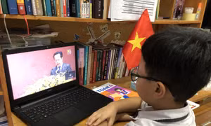 Thủ tướng chỉ đạo triển khai chương trình 'Sóng và điện thoại cho em'
