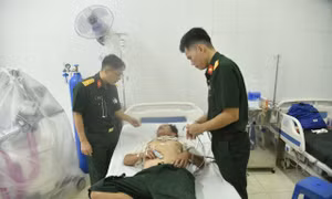 Đảo Nam Yết cấp cứu ngư dân bị đột quỵ trên biển