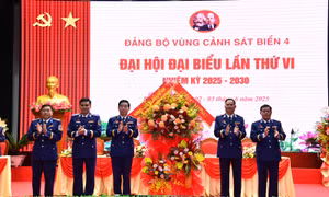 Đảng bộ Vùng Cảnh sát biển 4 quyết tâm thực hiện tốt 5 đột phá trong nhiệm kỳ mới 