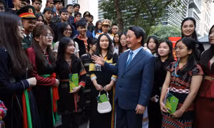 Lễ Tuyên dương học sinh, sinh viên, thanh niên dân tộc thiểu số xuất sắc, tiêu biểu là việc làm cụ thể hóa những chính sách dân tộc