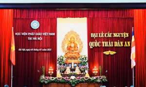 Đời sống tín ngưỡng, tôn giáo phát triển mạnh mẽ về quy mô và chiều sâu