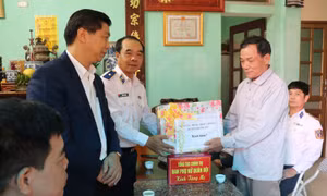 Sôi nổi hội thi ‘Em yêu biển đảo quê hương’