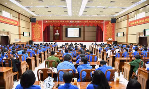 Quang cảnh buổi tuyên truyền biển, đảo tại thành phố Sa Đéc, tỉnh Đồng Tháp