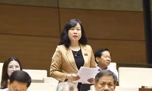 Hành hung nhân viên y tế sẽ bị quy kết tội chống người thi hành công vụ