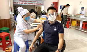 Tổng hợp COVID-19: Số ca mắc mới giảm nhẹ; quyết tâm đưa học sinh trở lại trường trước ngày 14/2
