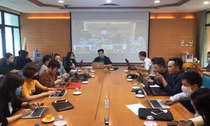 Hà Nội họp khẩn chống dịch COVID-19: Phun khử khuẩn tại quận Ba Đình, Đống Đa trong ngày 8/3