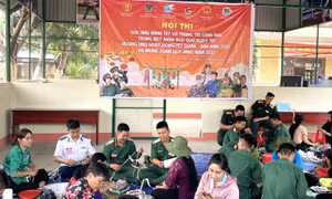 Quang cảnh phần thi gói, nấu bánh tét