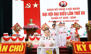 Đảng bộ Vùng 3 Hải quân bảo vệ chủ quyền biển đảo gắn với xây dựng đơn vị vững mạnh 