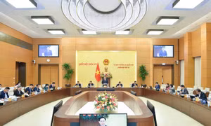 Chủ tịch Quốc hội Vương Đình Huệ phát biểu khai mạc Phiên họp thứ 22 của Ủy ban Thường vụ Quốc hội